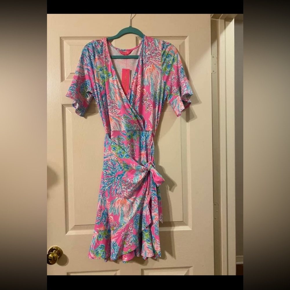 Lilly Pulitzer wrap dress size medium